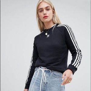 adidas crewneck! never worn